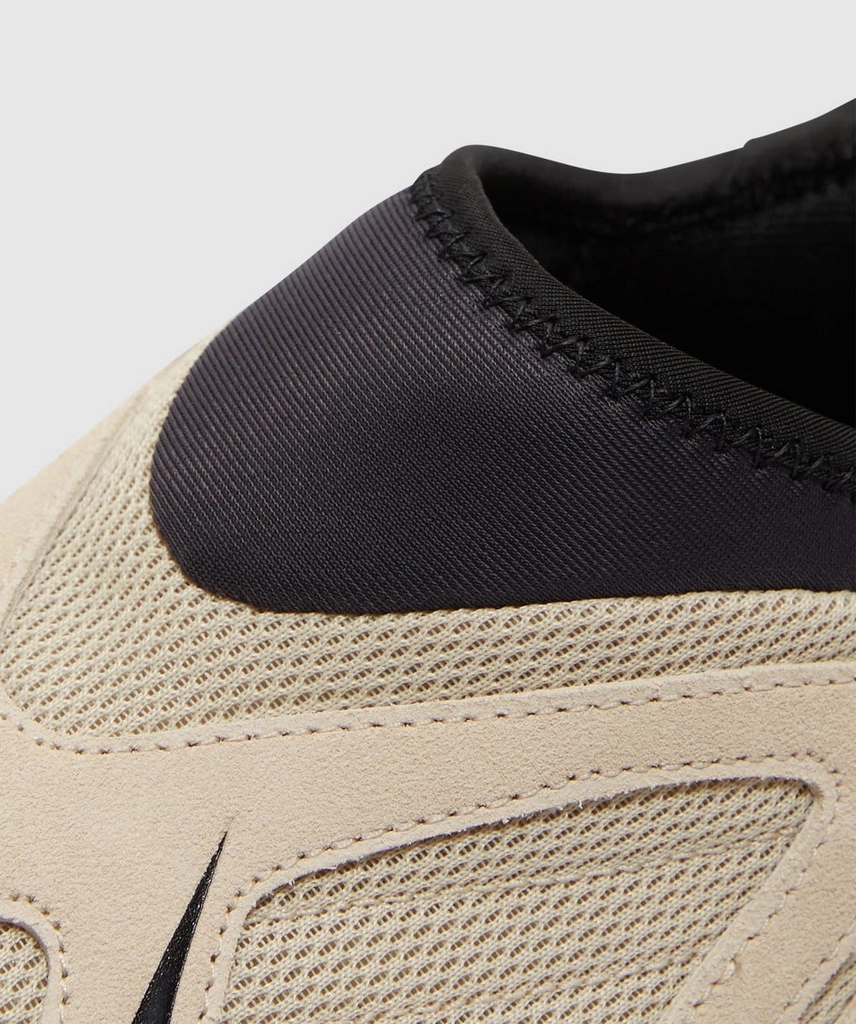 New Balance 610 slip-on sneaker